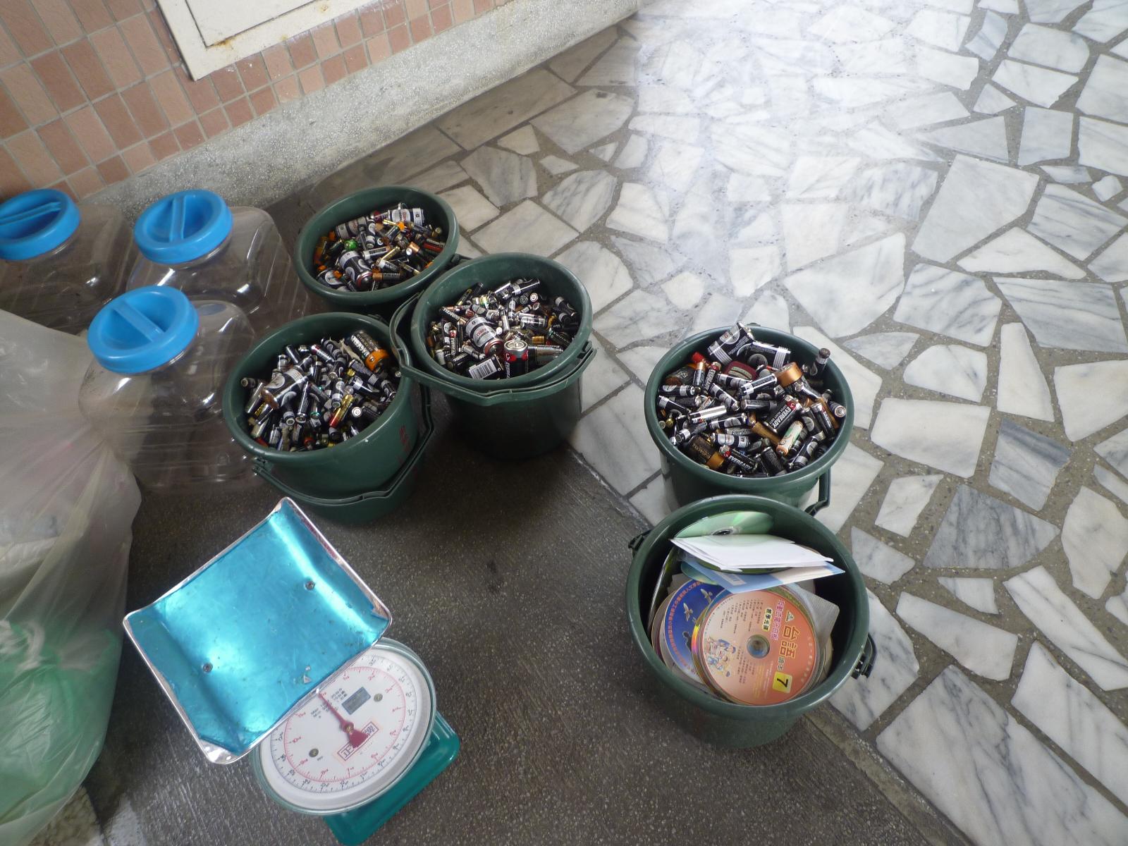 才30分鐘就這麼多廢電池，開新視窗